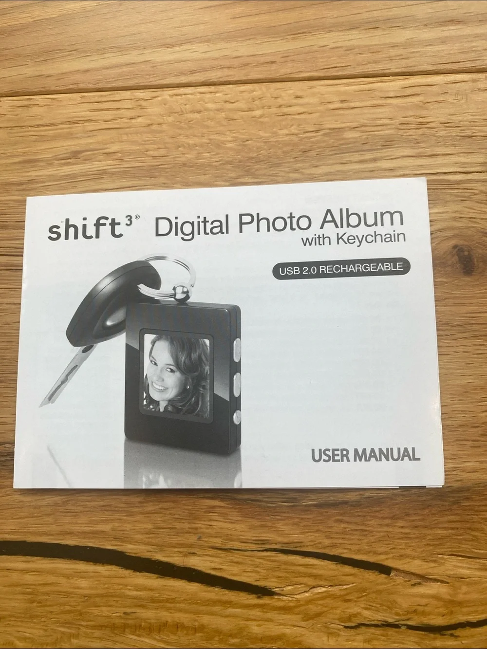 Black Digital Photo Album Keychain - USB Rechargeable